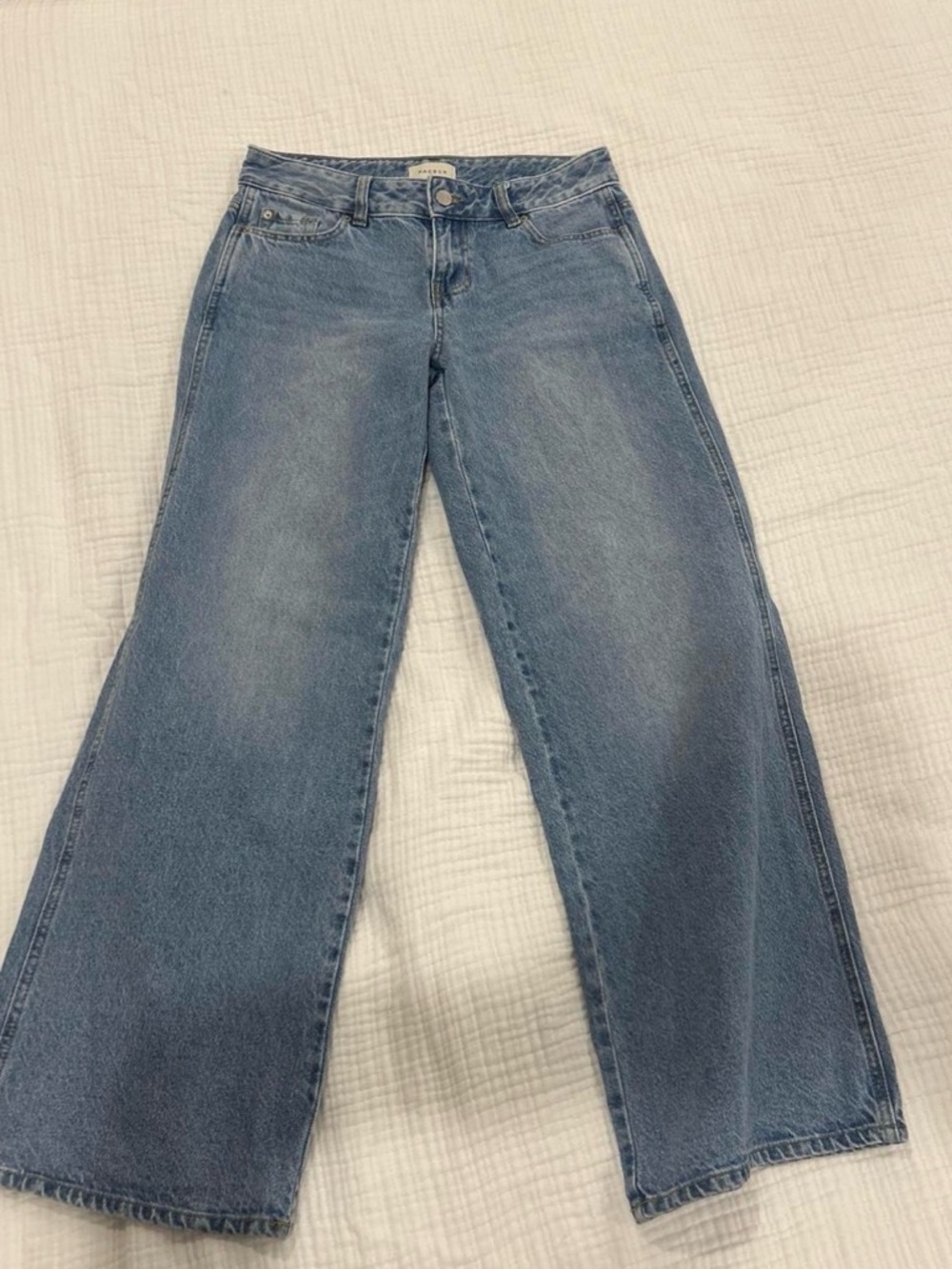 PacSun Women's Low Rise Baggy Jeans in Medium Indigo Denim